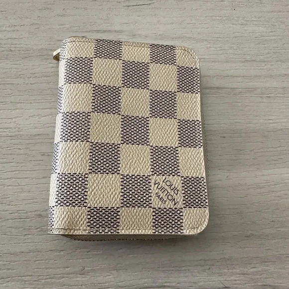 LV zippy coin purse